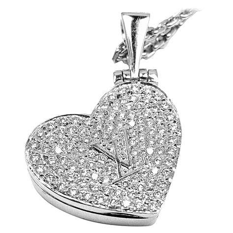 louis vuitton heart pendant|louis vuitton necklace with diamond.